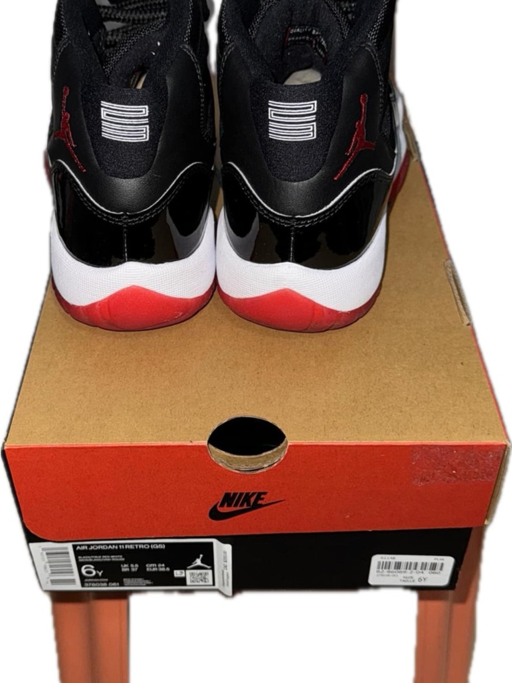 Jordan 11 “Playoffs Bred” (2019) - Picture 2 of 6